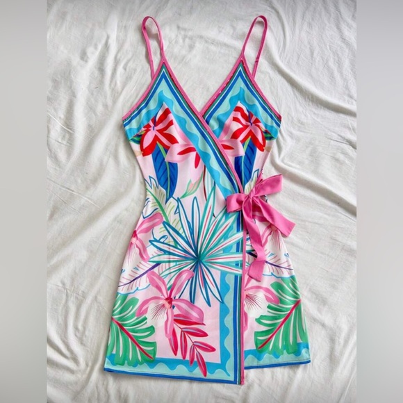 NEW Tropical Print Wrap Dress - Picture 3 of 7